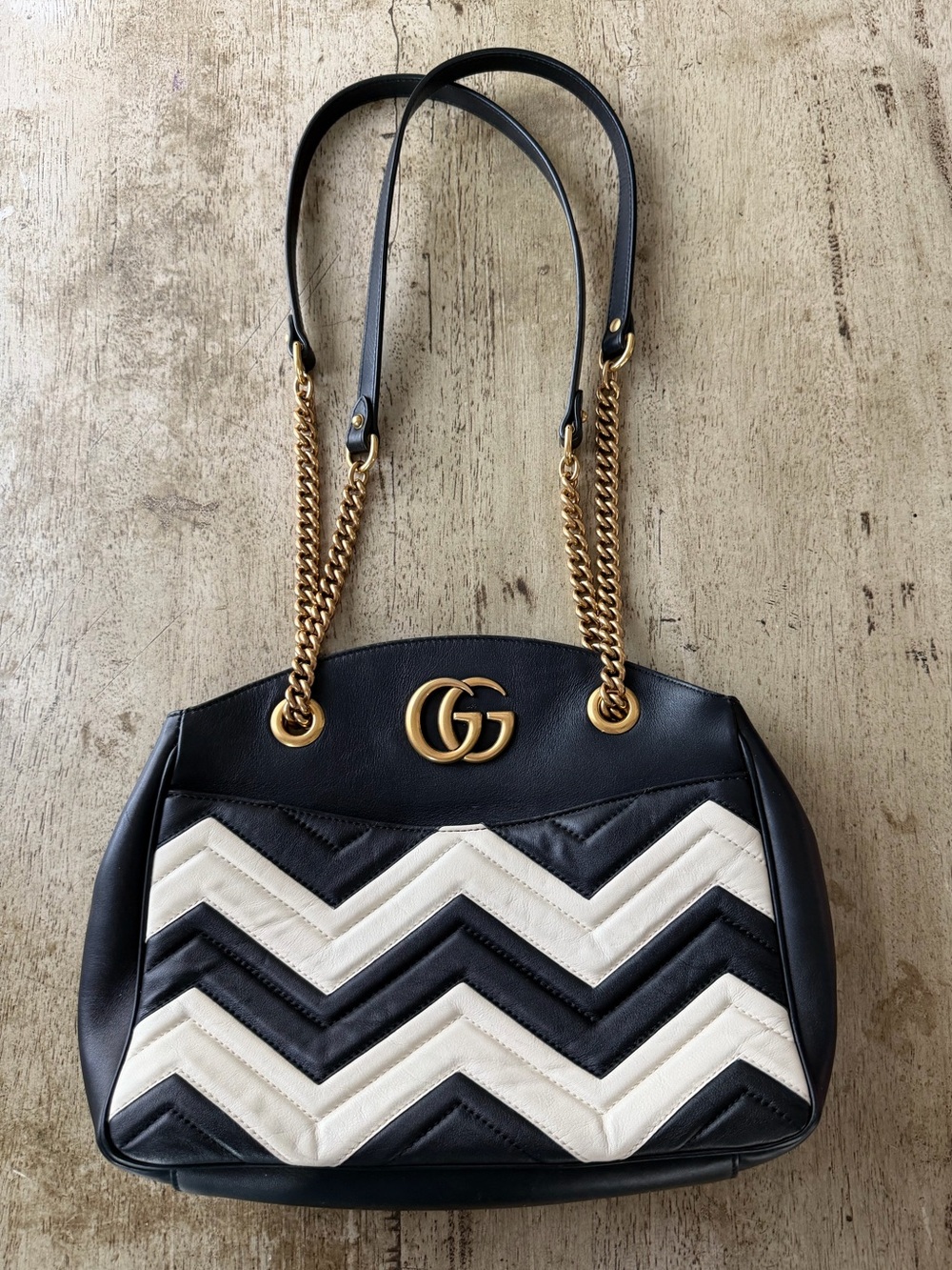 Authentic Gucci GG Marmont Chevron Heart Tote Bag Black White Leather Gold Chain